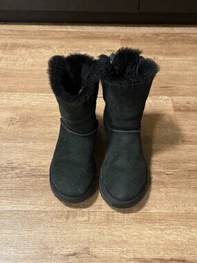 Women's UGG Bailey Bow II Black (1016225-BLK)